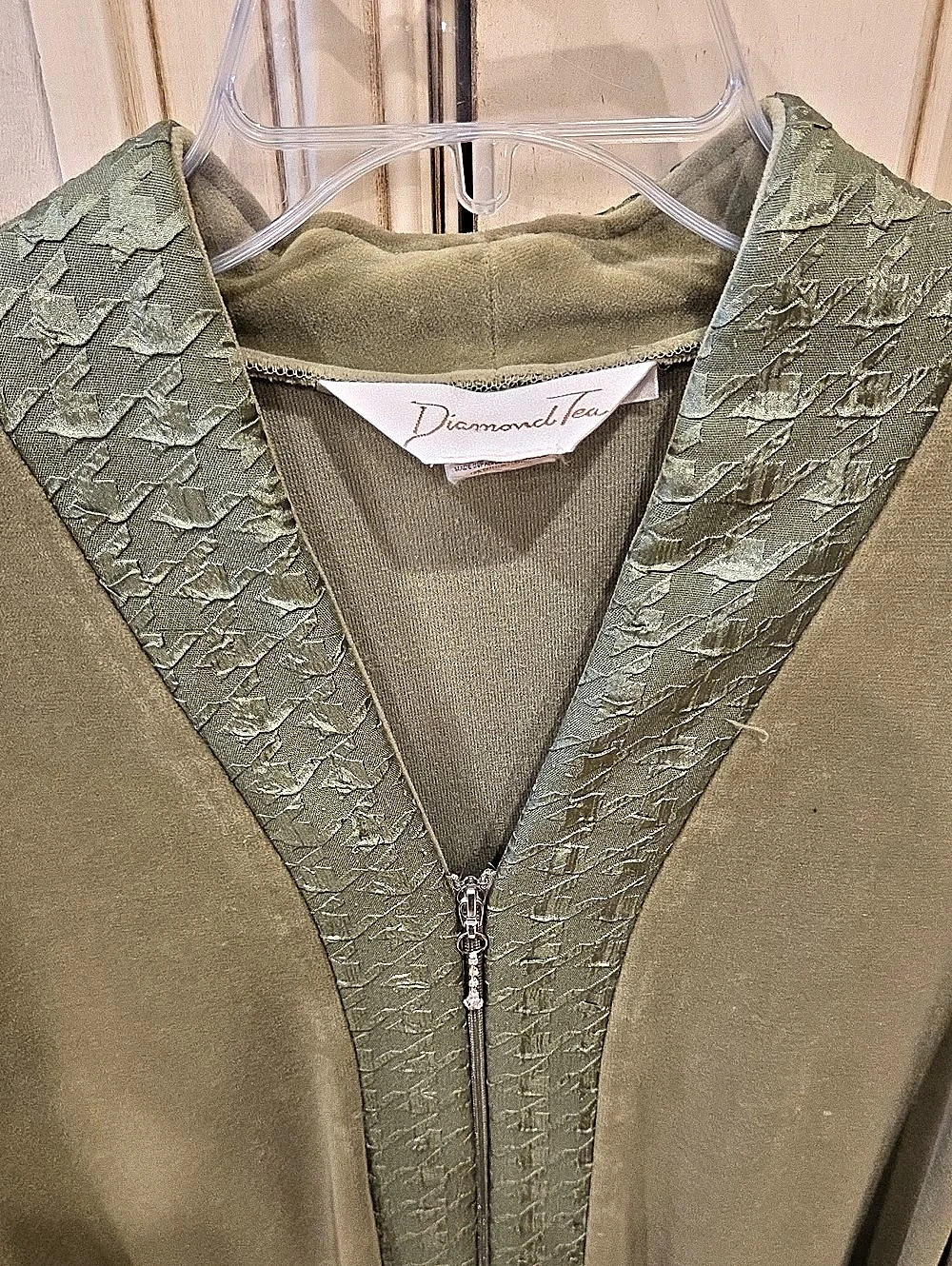 Diamond Tea Women's Green Robe4 - Picture 2 of 2